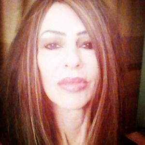 Meet your Posher, Carrie